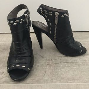 Vince Camuto black open toe heels size 4.5